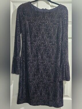 Leslie Fay Long-Sleeve Burnout Velvet Dress in Navy
